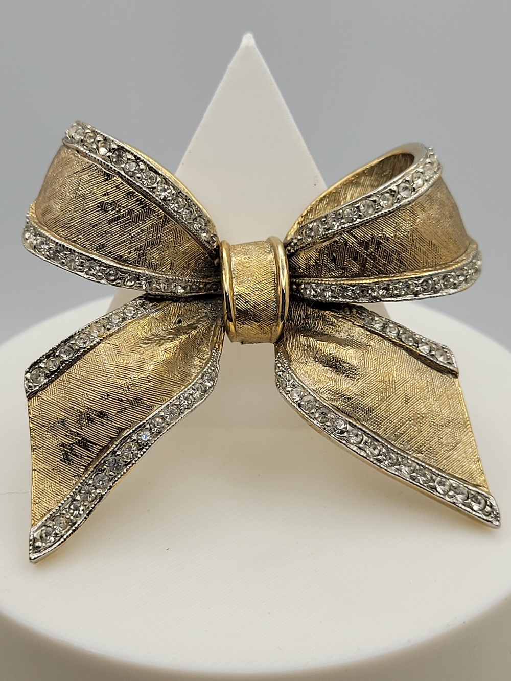 Vintage Gold Tone Rhinestone Bow Brooch Florentine Texture Two Tone c1960s
